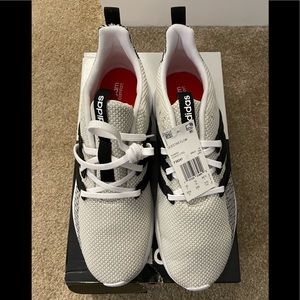 Brand new mens Adidas Questar Flow